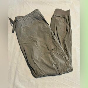 H&M men’s Cargo Khaki Jogger Pants size Large